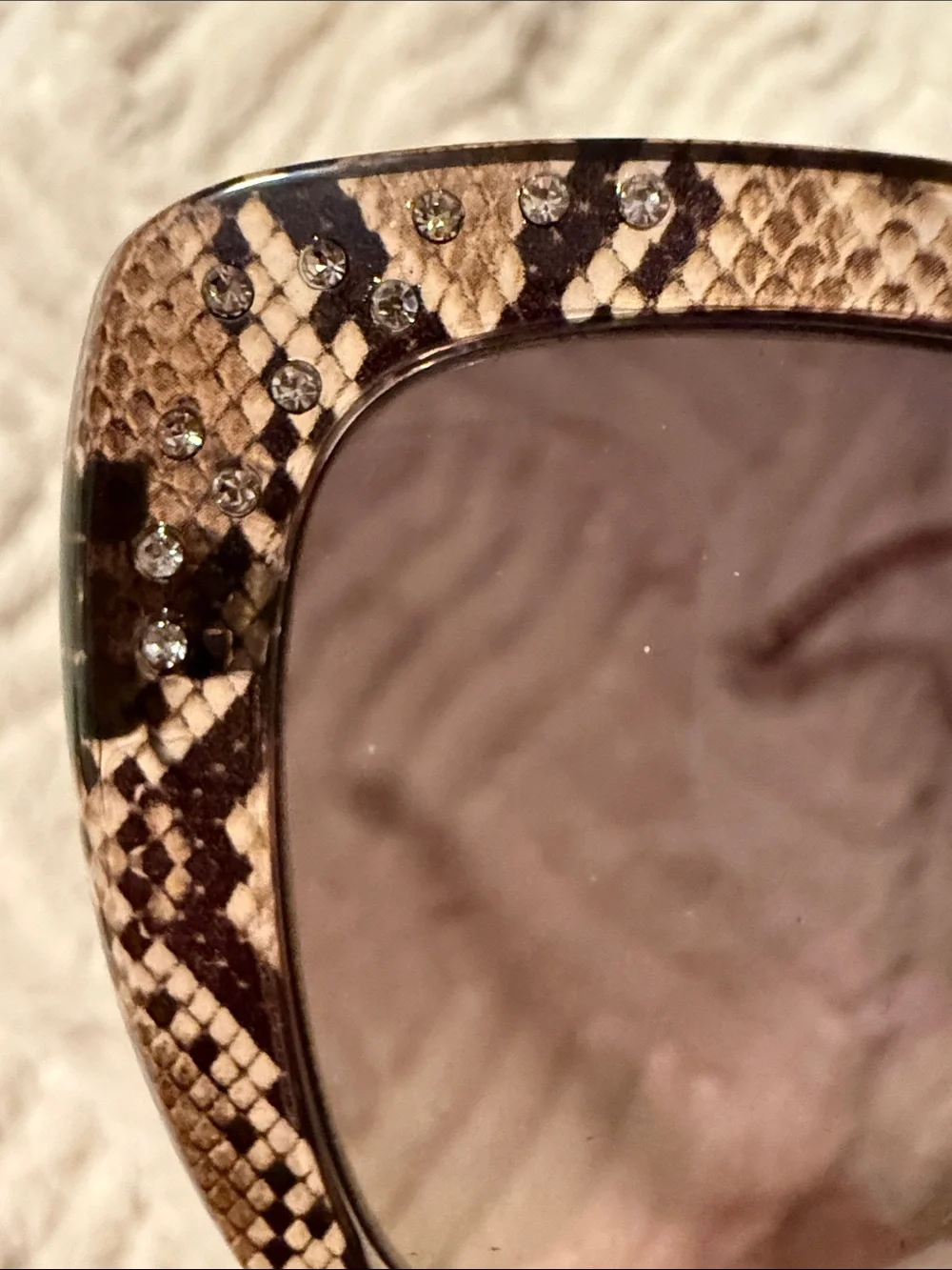 Guess Factory Women's Snakeskin Print Butterfly Sunglasses(Model GF0383) w/ Case